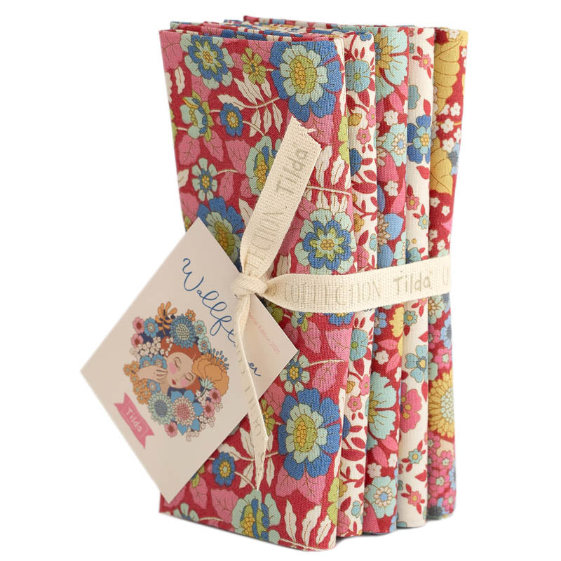 Tilda - Wallflower Fat Quarter nippu Burgundy/Pink puuvillakankaita