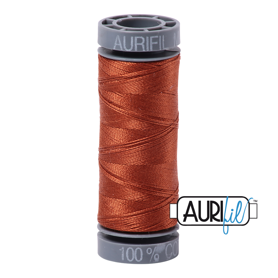 Aurifil 28wt 2390 Cinnamon Toast 100% puuvilla -ompelulanka pieni