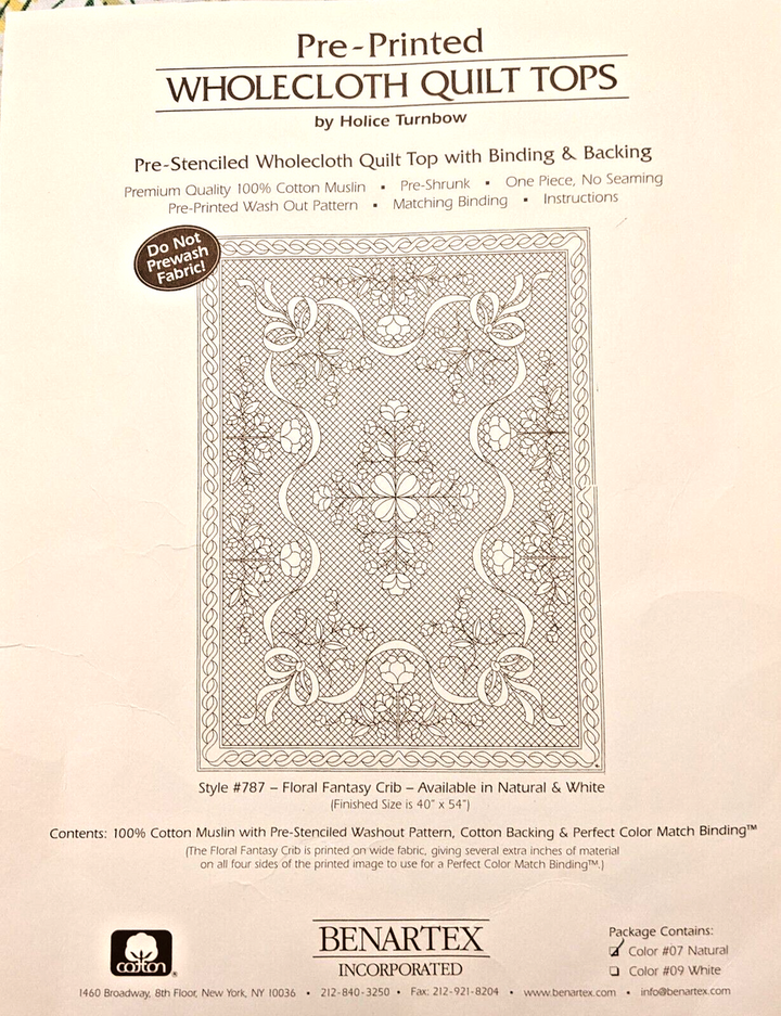 Esipainettu Bernartex Wholecloth -peitonpäällinen Floral Fantasy -mallilla. Valmistettu 100% puuvillamusliinista, valmis käsin tikattavaksi. Koko n. 102 cm x 132 cm.