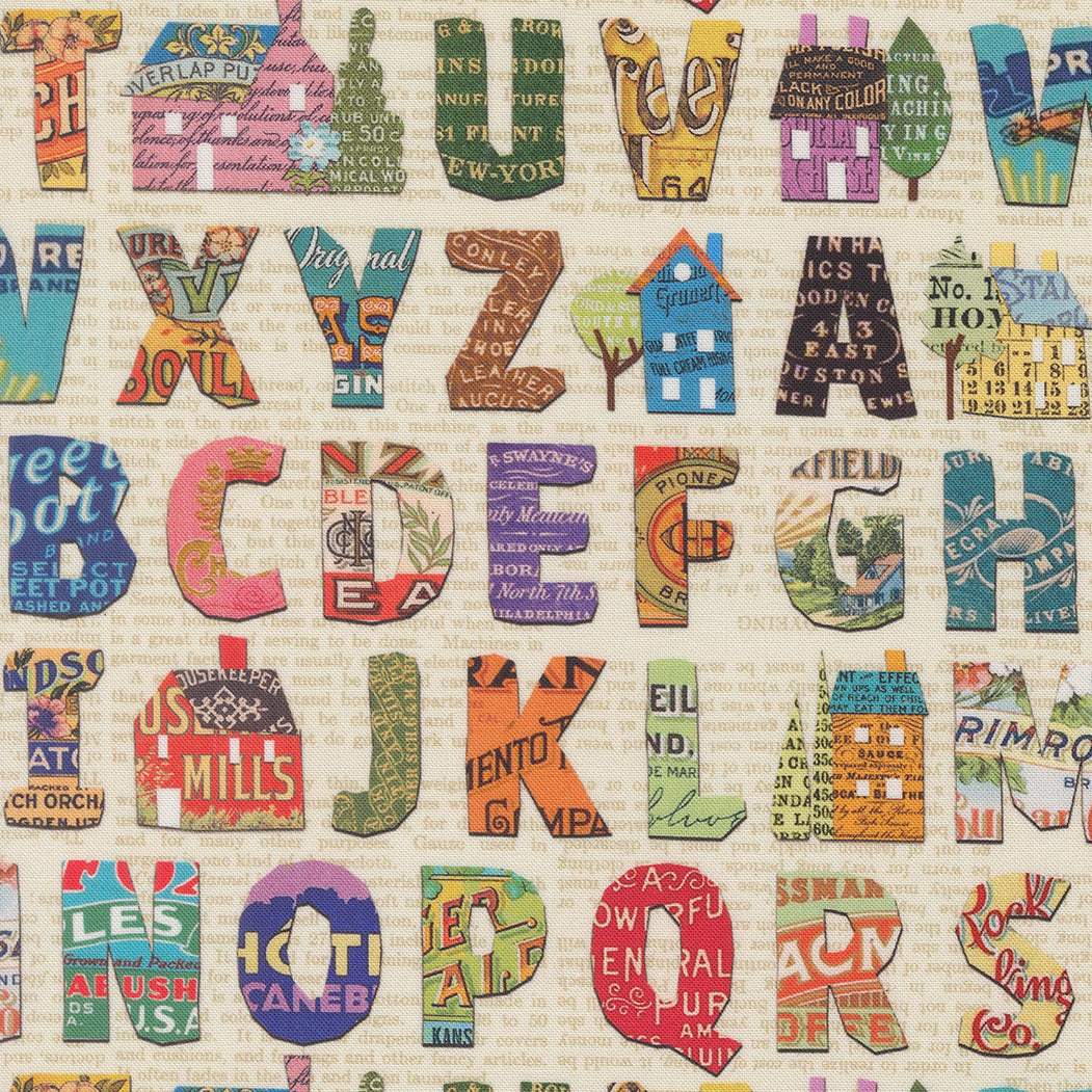 Cathe Holdenin Paper Hamlet kokoelman Alphabet Paper -puuvillakangas, vintage-tyylinen printti, jossa on kirjainkuvioita.