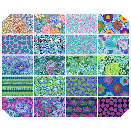 Kaffe Fassett Collectiven August 2025 kokoelmasta Cool Charm nippu, 42 kangaspalaa, sininen-vihreä