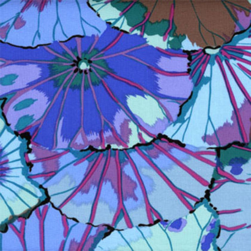 Kaffe Fassett Collective - Lotus Leaf Blue PWPJ020.BLUE puuvillakangas, Classics/Stash -kokoelma, tilkkutyö- ja käsityökangas.