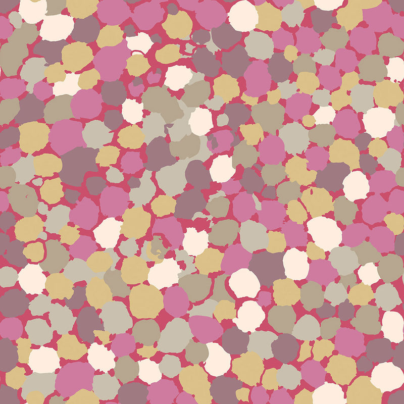 Kaffe Fassett Collective Reflections Neutral -puuvillakangas, jossa pilkkumainen kuvio vaaleanpunaisen ja beigen sävyissä.