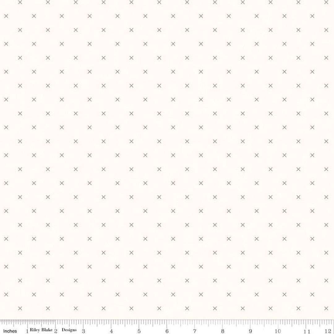 Valkoinen puuvillakangas, jossa harmaita X-muotoisia pisteitä Lori Holtin Bee Cross Stitch Daisy -kokoelmasta, ihanteellinen tilkkutöihin ja ompeluprojekteihin