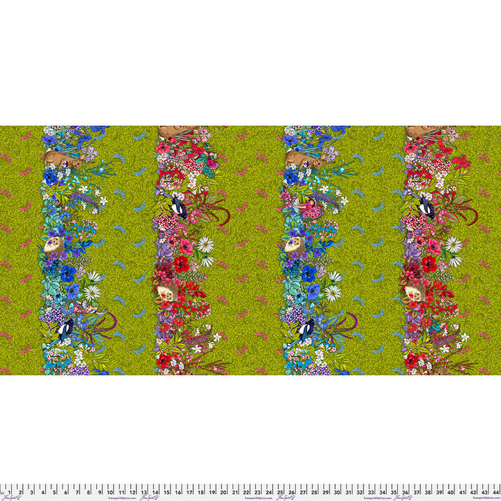 Hedgerow Green - reunuskangas, Language of Flowers -kokoelmasta, suunnittelija Odile Bailloeul, Free Spirit Fabrics, romanttinen kukkakuvio vihreällä pohjalla.