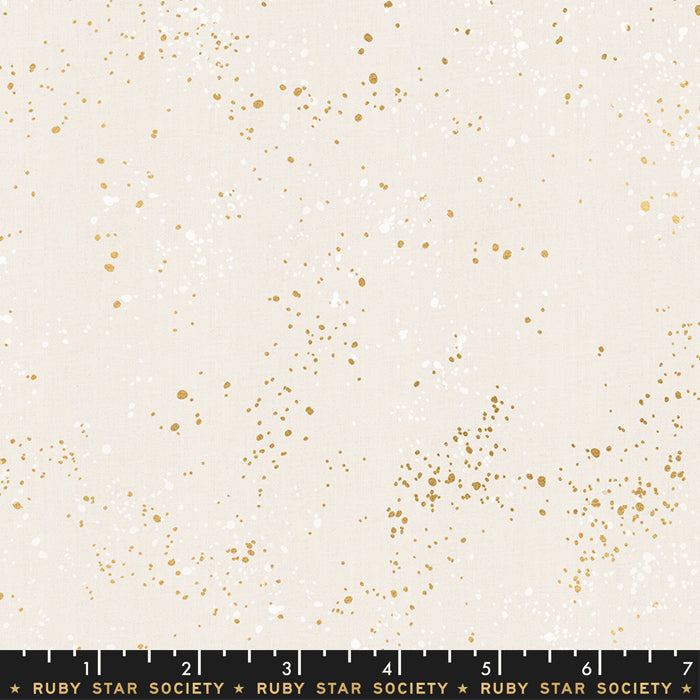 Ruby Star Society - Speckled RS5027-14M White Gold metaillinen puuvillakangas maaliroiske-tekstuurilla, suunniteltu Rashida Coleman-Halen toimesta.