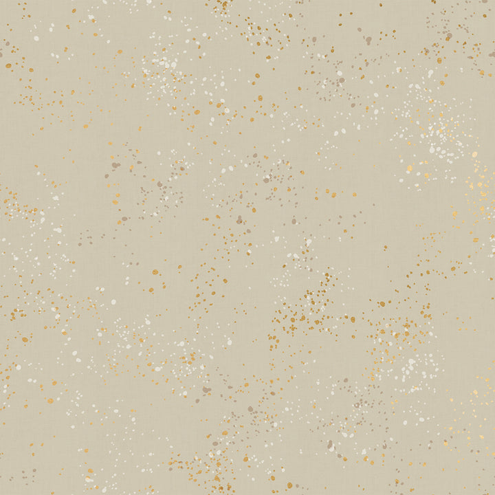 Ruby Star Society - Speckled RS5027-18M Natural metaillinen puuvillakangas Rashida Coleman-Halelta. Maaliroiske-tekstuurinen puuvillakangas, joka luo ulottuvuutta ja sopii loistavasti tilkkutöihin ja ompeluprojekteihin.