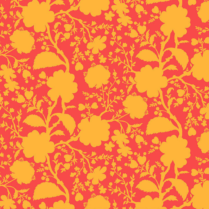 Tula Pink True Colors Wildflower Snapdragon -kangas, punainen tausta ja kullanoranssit kukkakuviot. Täydellinen tilkkutöihin ja käsitöihin.