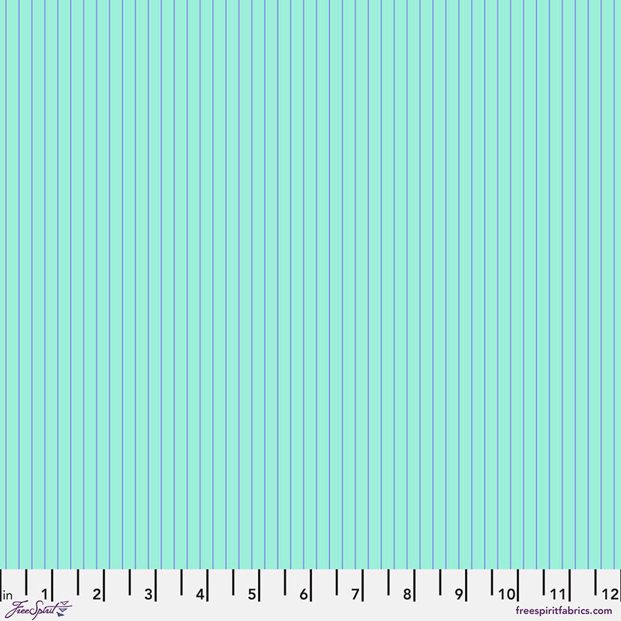 FreeSpirit Fabrics Tula Pink True Colors Tiny Stripes Misty - 100% puuvillakangas tilkkutöihin, askarteluun ja ompeluprojekteihin.