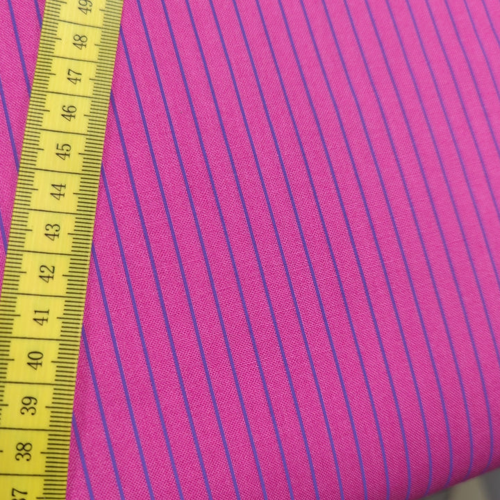 FreeSpirit Fabrics Tula Pink True Colors Tiny Stripes Mystic - 100% puuvillakangas tilkkutöihin, askarteluun ja ompeluprojekteihin.