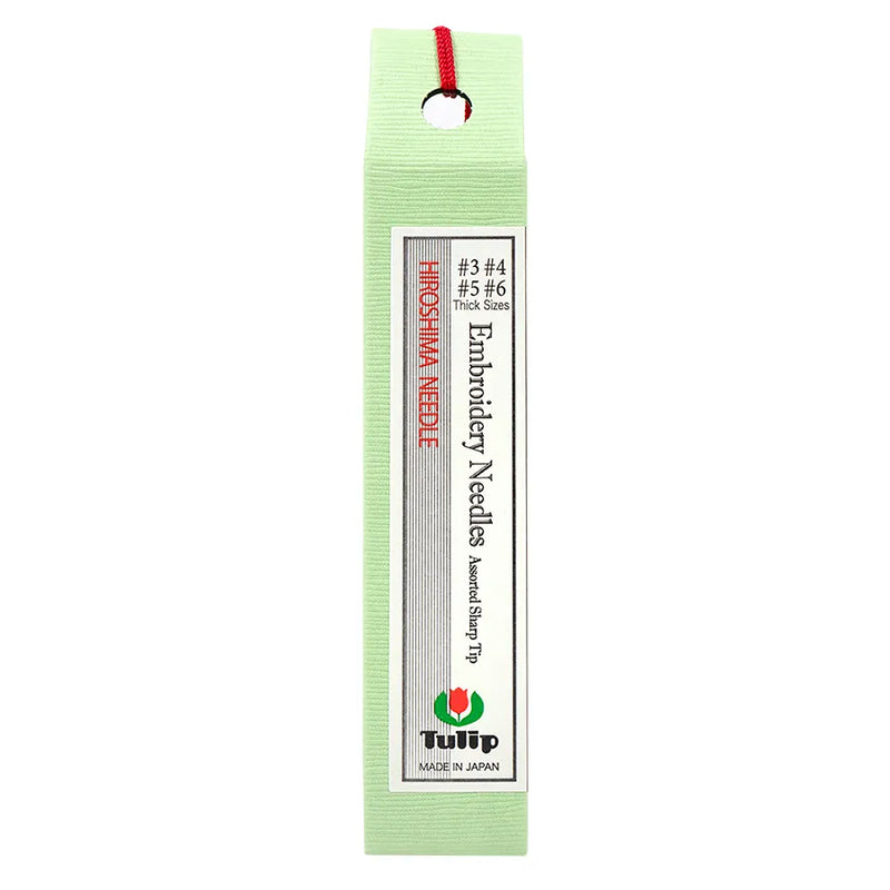 Tulip Hiroshima Embroidery Needles Thick -pakkaus, 8 paksua kirjonta- ja käsinneulaa neljässä koossa.