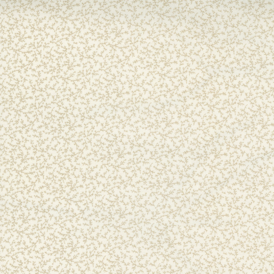 3 Sistersin suunnittelema Cranberries&Cream kokoelman 44267-13 Berry Meddley Cream puuvillakangas, vaalealla pohjalla köynnöskuviolla.