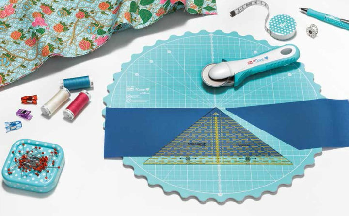 Prym Omnigrid Jaunty Triangle kolmio viivain 1/4 neliö 20 cm asti