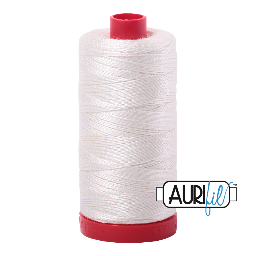 Aurifil 12wt 6722 Sea Biscuit 100% puuvillalanka, ompelulun kirjontaan ja tikkaamiseen.