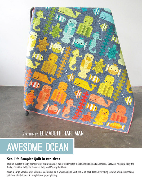 Tilkkutyöpeitto, jossa värikkäitä merieläinblokkeja – valaita, kilpikonnia ja merihevosia. Malli: Awesome Ocean – suunnittelija Elizabeth Hartman. Valmis koko n. 180 × 211 cm.