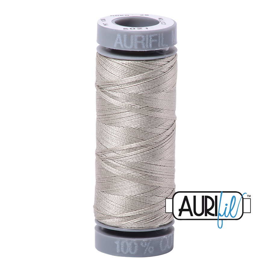 Aurifil 28wt 5021 Light Grey 100% puuvilla -ompelulanka pieni