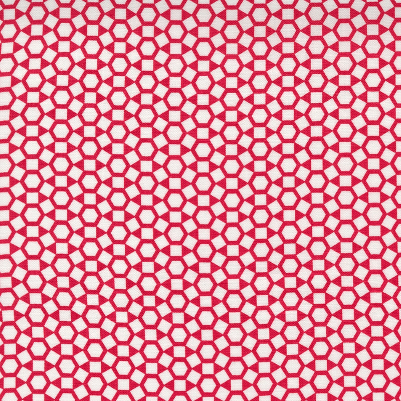 One Fine Day 55236-11 Shine Red -puuvillakangas, valkoinen tausta ja punaiset geometriset kuviot.