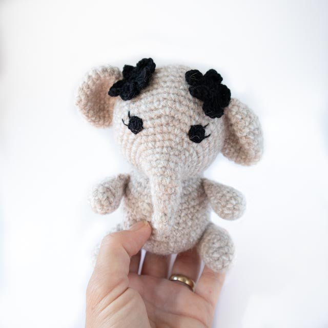 Norsu amigurumi-lelu