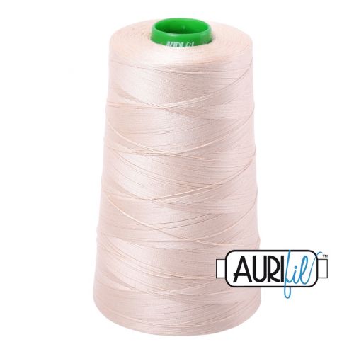 Aurifil Cone 40wt 2000 Light Sand 100% puuvilla -ompelulanka kartiossa