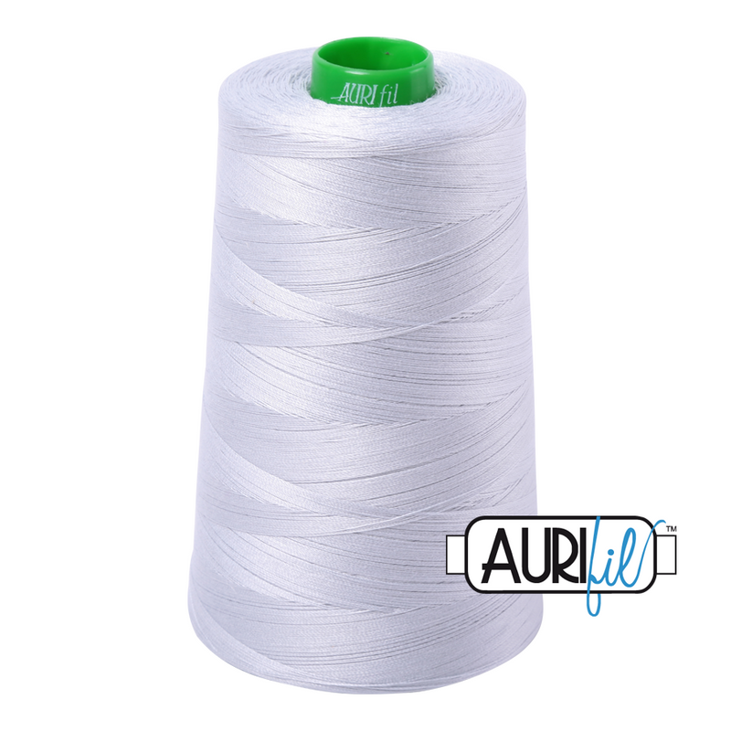 Aurifil Cone 40wt 2600 Dove vaaleanharmaa 100 % puuvilla ompelulanka 4700 m kartiossa