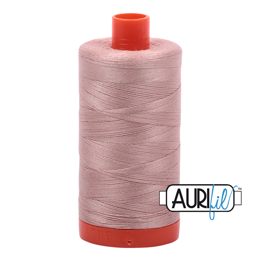 Aurifil 50wt 2375 Antique Blush 100% puuvilla -ompelulanka