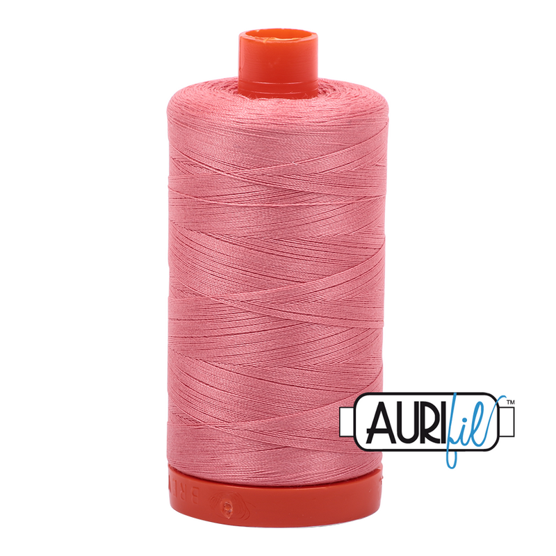 Aurifil 50wt 2435 Peachy Pink 100% puuvilla -ompelulanka