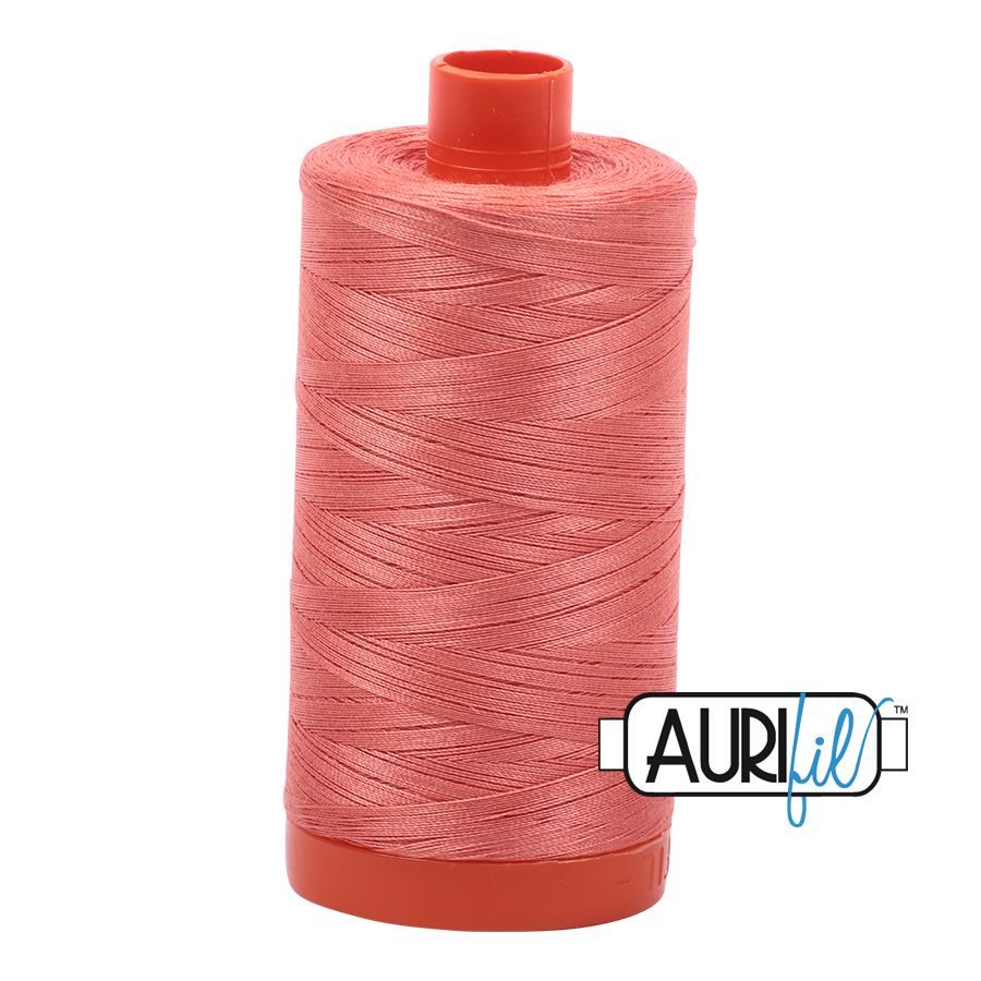 Aurifil 50wt 6729 Tangerine Dream 100% puuvilla -ompelulanka