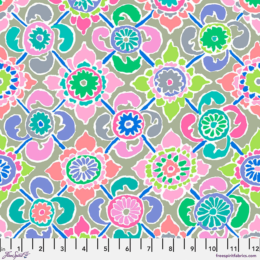 Kaffe Fassett, Spring 2023 Tudor, Pastel PWGP195.PASTEL puuvillakangas
