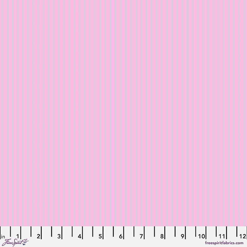 Tula Pink, True Colors Tiny Stripes - Petal PWTP186.PETAL puuvillakangas