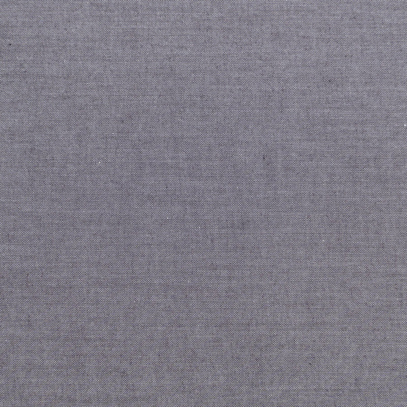 Tilda Chambray Grey yksivärinen, lankavärjätty puuvillakangas, ajaton ja pehmeä tekstuuri ompelu- ja tilkkuprojekteihin.