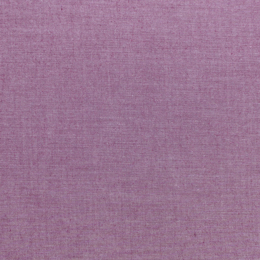 Tilda Chambray Plum yksivärinen, lankavärjätty puuvillakangas, ajaton ja pehmeä tekstuuri ompelu- ja tilkkuprojekteihin.