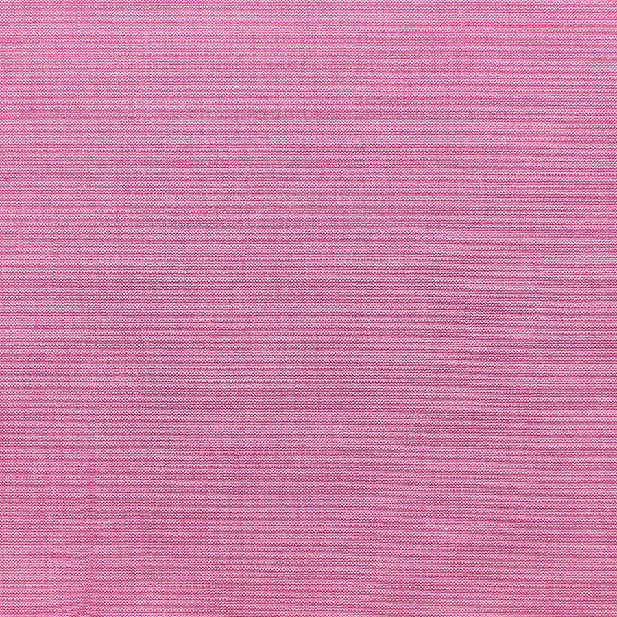 Tilda Chambray Cerise yksivärinen, lankavärjätty puuvillakangas, ajaton ja pehmeä tekstuuri ompelu- ja tilkkuprojekteihin.
