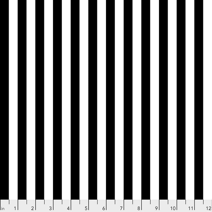 Tula Pink Linework Tent Stripe Paper - mustavalkoraidallinen 100% puuvillakangas, jossa ½ tuuman raidat. Täydellinen kanttaukseen ja moderniin tilkkutöihin.