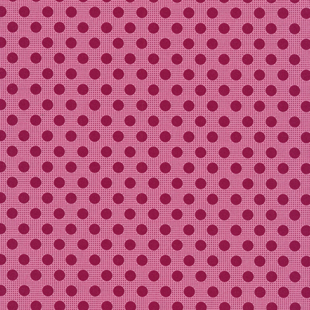 Tilda Medium Dots - 130010 Maroon puuvillakangas
