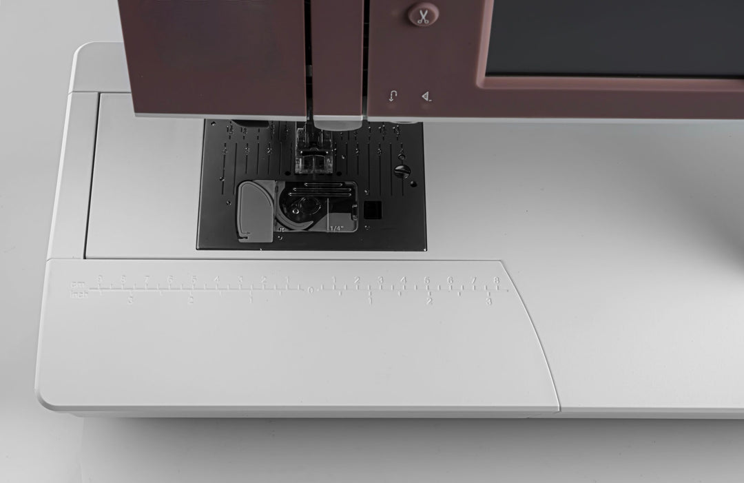 Pfaff Quilt Ambition 635 -ompelukone värikosketusnäytöllä