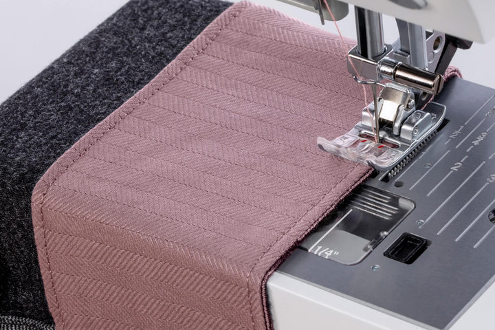 Pfaff Quilt Ambition 635 -ompelukone värikosketusnäytöllä