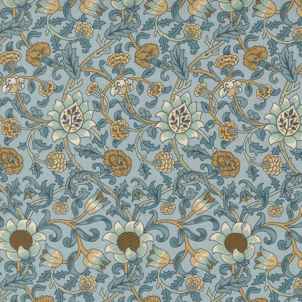 Barbara Brackmanin Morris Manor kokoelman 8392-13 Evenlode Florals Sky puuvillakangas, kukkakuviot sinisellä pohjalla