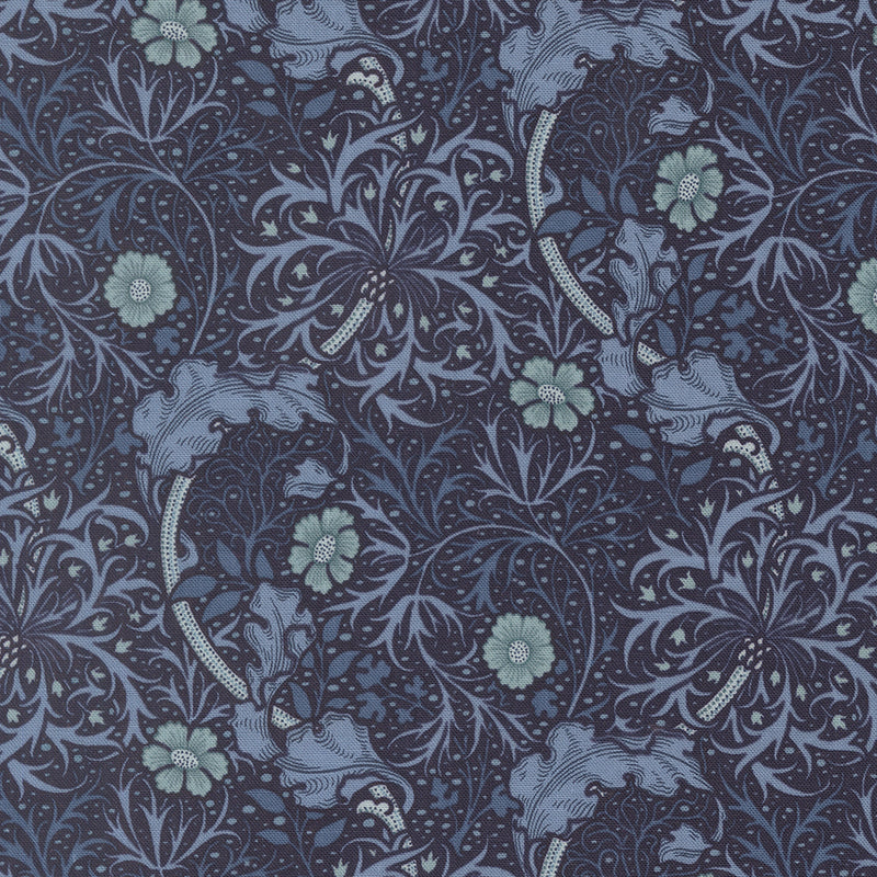 Barbara Brackmanin Morris Muse -kokoelman 13382-15 Seaweed Twilight -puuvillakangas – klassinen William Morris -kuosi, jossa kukkia ja lehtikuvioita tummalla pohjalla.