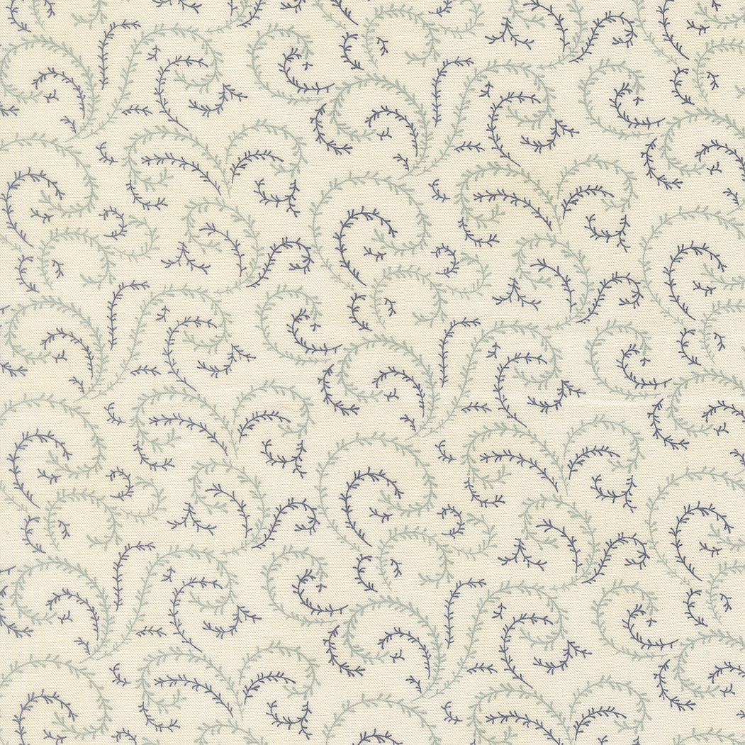 Posliininvalkoinen puuvillakangas siniharmailla ja salviavihreillä köynnöskiehkuroilla – Breathtaking Blues Vine Blenders Porcelain 44407-11, 3 Sisters Moda Fabrics