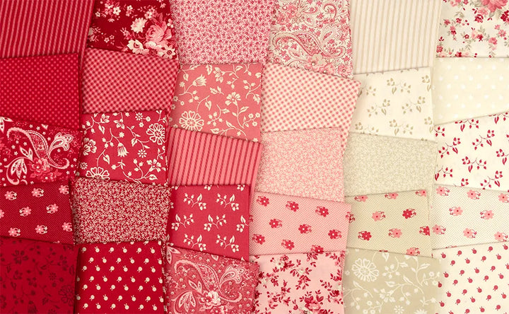 Bunny Hill Designs Petals and Polkadots kankaita, punainen, vaaleanpunainen ja luonnonvalkoinen