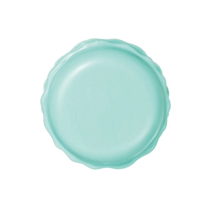 Clover Sweet ’n Sharp Macaron Pistachio – vihreä macaronin muotoinen neulanteroitin käsinompeluun #4131.