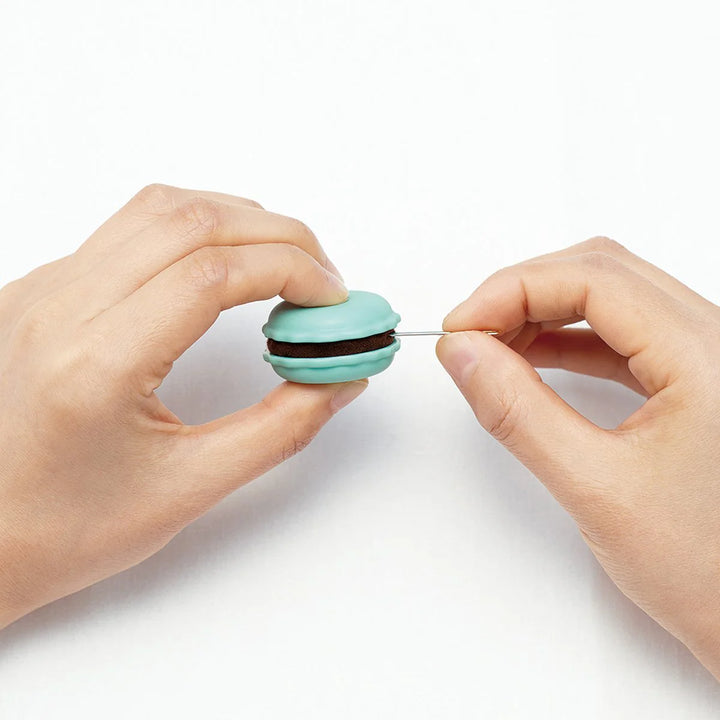 Clover Sweet 'n Sharp Macaron Nålspetsare – Pistage #4131