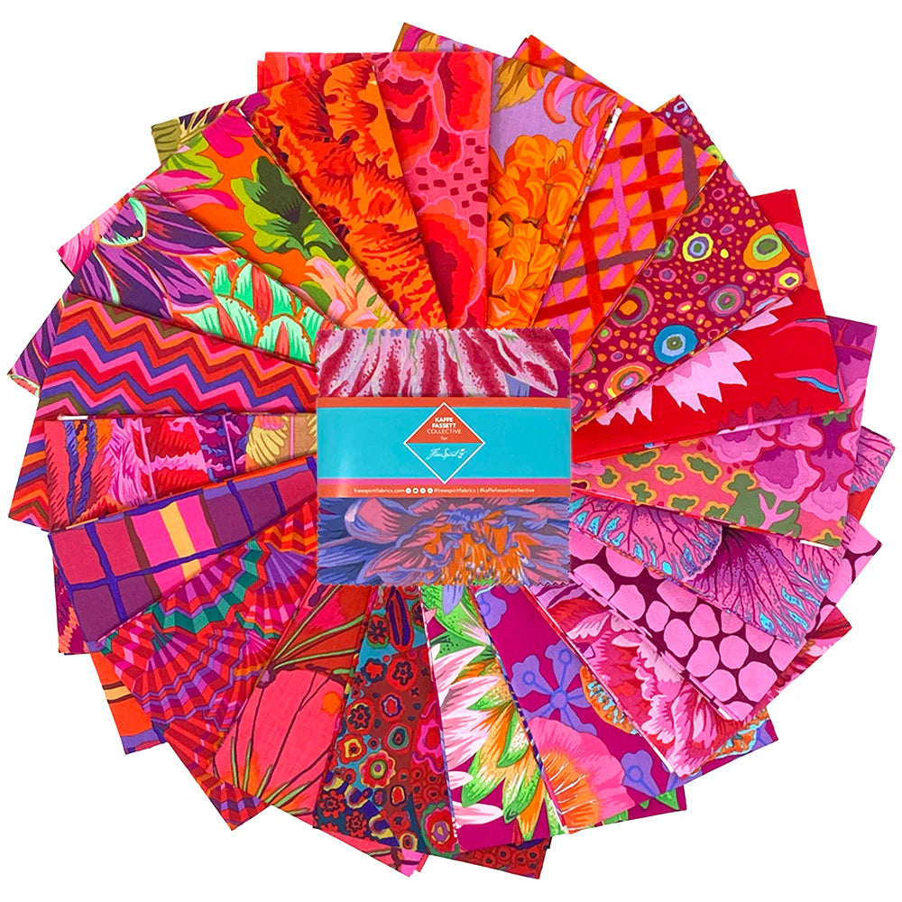 Kaffe Fassett Collectiven Classics Plus Ruby Charm nippu 42 kangaspalaa, punainen
