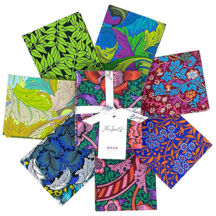 Kaffe Fassett x Morris & Co. Bold Fat Quarter Bundle - 7 kpl puuvillakangaspalaa, ikonisia Morris-kuoseja ja sinisen sävyjä, 45 x 55 cm.