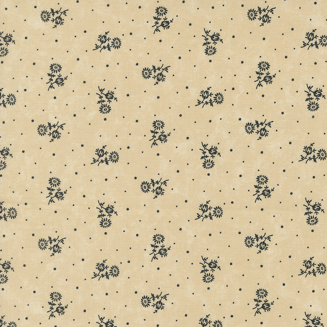 Kansas Troubles Quilters - Blackbird's Nest Thistle Tan puuvillakangas, jossa mustia kukkakuvioita ja pieniä pilkkuja lämpimän beigen pohjalla.