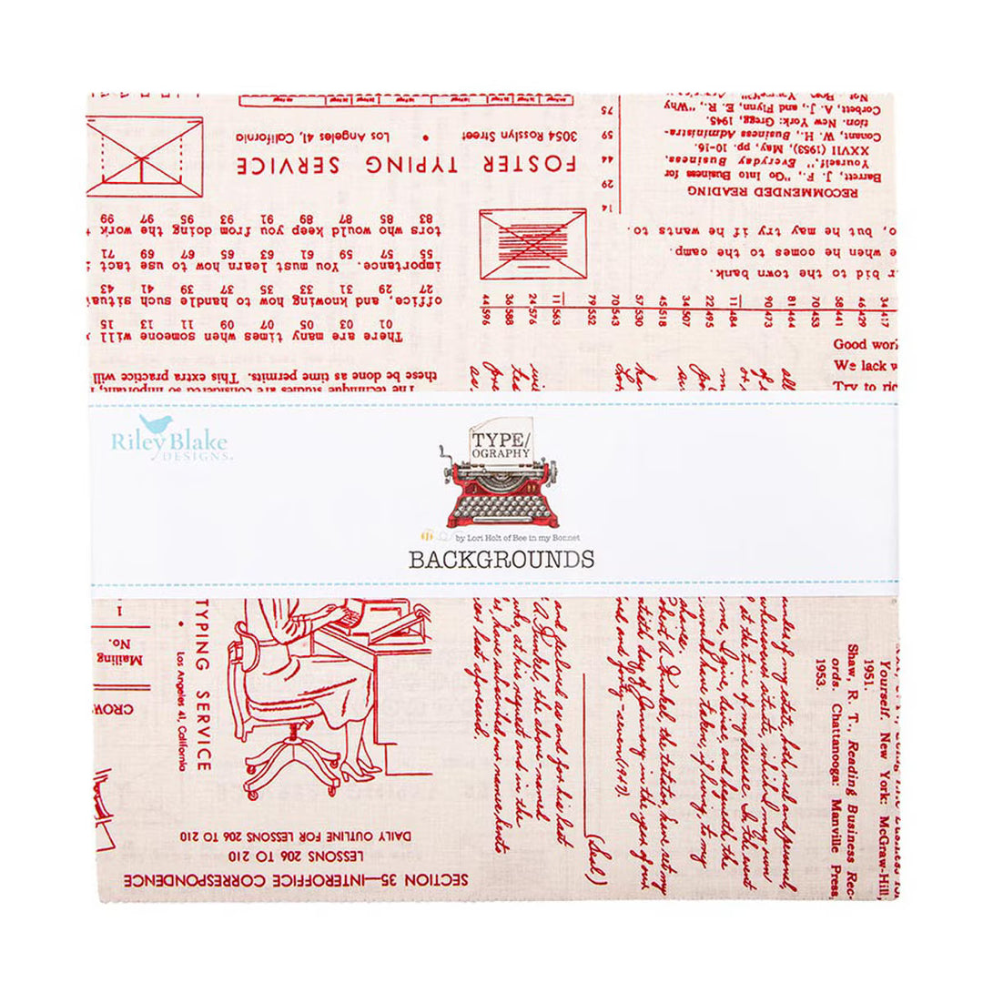 Lori Holt Type/ography B Layer Cake -kangasnippu, 42 esileikattua 10 tuuman neliötä typografisissa kuoseissa.