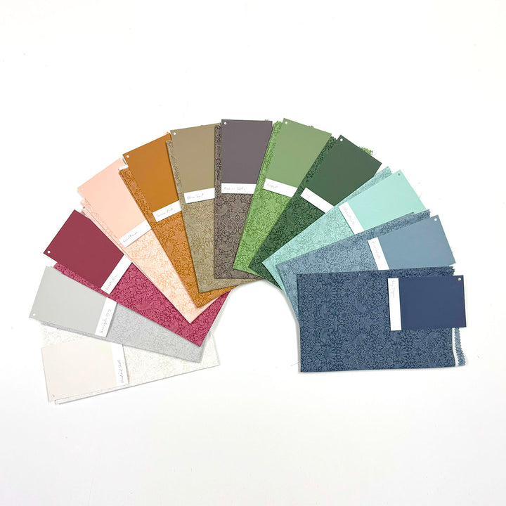 The Trellis Palette – Tonal Strawberry  kangasnippu, 12 eri sävyä. Morris & Co. Strawberry Thief -kuosi hillityissä väreissä.