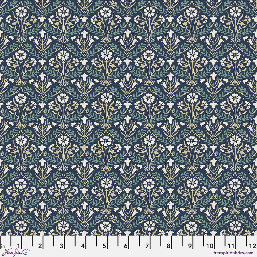 Original Morrs&Co.n suunnittelema Buttermere kokoelman Bellflowers Navy, valkoinen kukkia tummansinisella pohjalla