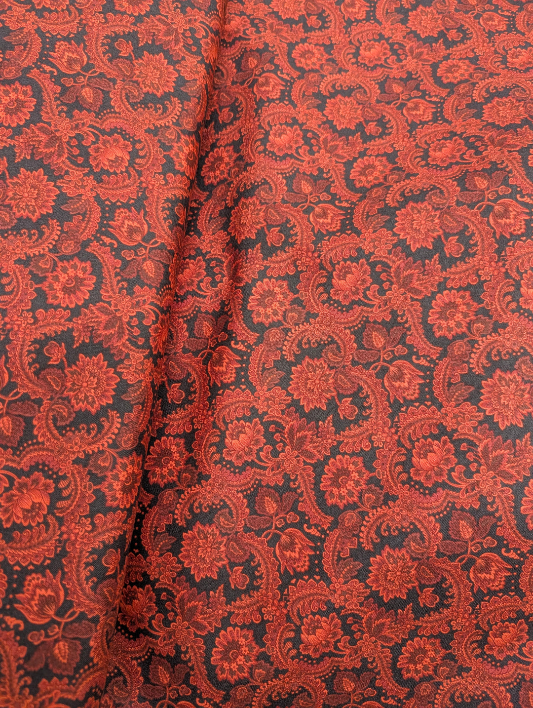 Kim Diehl - Scrap Basket Favorites 1506-88 Fancy Foulard Cranberry puuvillakangas