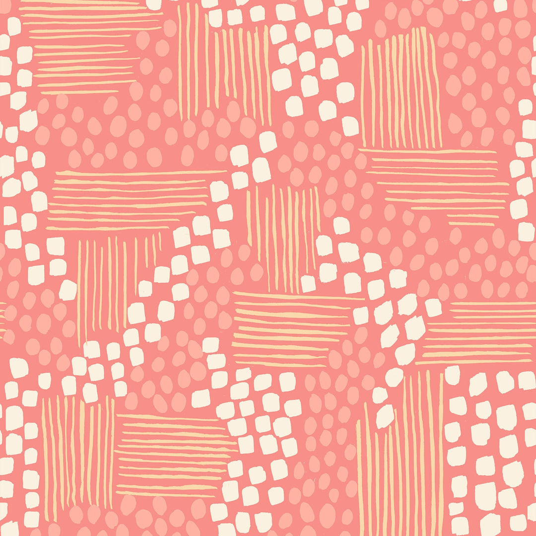 Ruby Star Society Aerial View Watermelon -puuvillakangas, vaaleanpunaisella pohjalla abstrakteja vaaleanpunaisia ja vaalea pilkkuja sekä keltaisia viivoja, Reimagined Landscapes -kokoelmasta